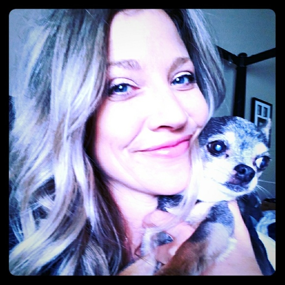 Meet your Posher, Kari - Picture 1 of 1